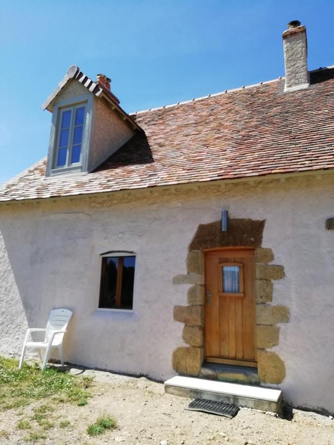 Bed and Breakfast Chez Pastuso Brigueil-le-Chantre Экстерьер фото
